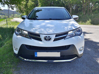 TOYOTA RAV4 2,2 D-CAT 4x4 - 2