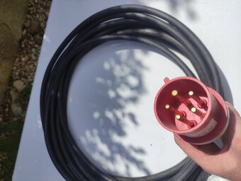 Predlžovačka 400v 32 A kábel 5x4 mm2. - 2