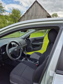 Hyundai i30 1.4 (2009) - 139 000km, čerstvo po STK - 2