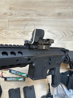 Specna arms M4 celokov - Nová, prislušenstvo - 2