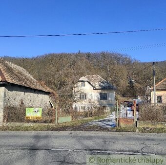NOVÁ NIŽŠIA CENA Priestranný rodinný dom v pôvodnom stav - 2