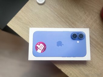 Apple iPhone 16 128GB - 2