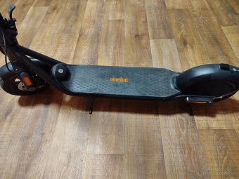 Kolobežka ninebot by segway kickscooter f2 - 2