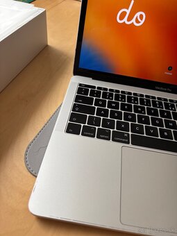 2016 MacBook pro 13” 256gb - 2