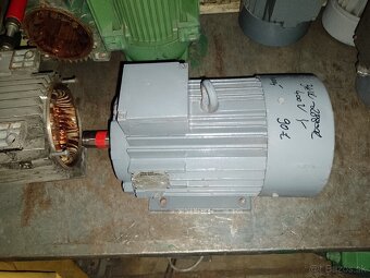 Predam novy 3kw elektromotor. - 2