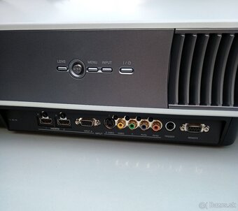 Sony VPL-VW40 BRAVIA® SXRD™ 1080p high-definition projector - 2