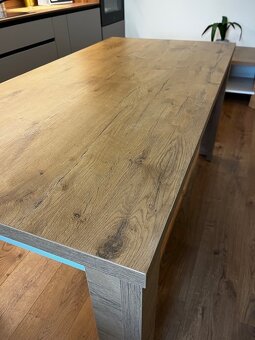 Jedáleňský stôl - 2