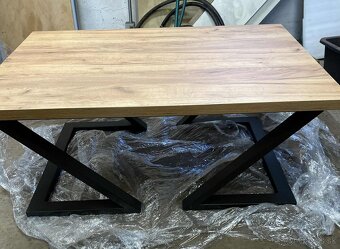 Konferenčný stolík - 2