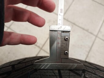 zimne pneumatiky 225/60 R18. - 2