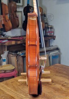 Husle značené Jan Líbal 4/4 - 2