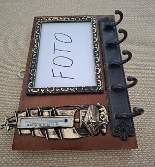 DEKORATÍVNY DRŽIAK NA KĽÚČE - 2