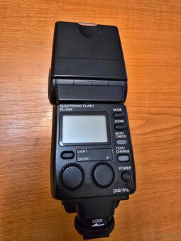 Olympus FL-50R - 2