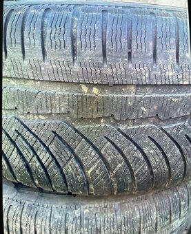 Predám pneu 245/50 R18 2ks - 2