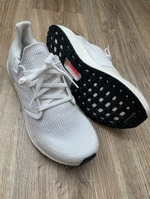Adidas UltraBoost - 2