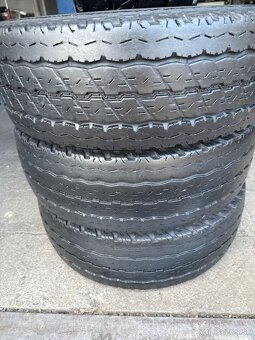 Letné pneu 215/70R15 C viem aj prezuť - 2