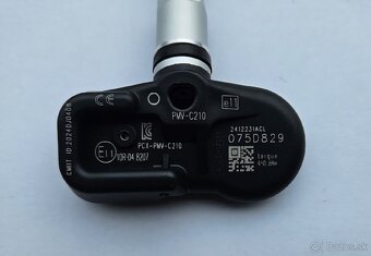Aston Martin Lexus Toyota TPMS
- 2