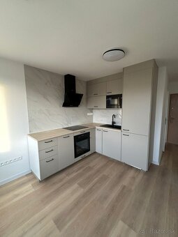 1 izbový byt, kompletná nová rekonštrukcia - 2