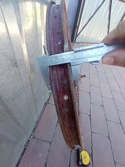 Predám koleso na bicykel. - 2