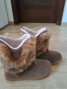 ZIMNÉ dievčenské nové čižmy velkost 32 - 2