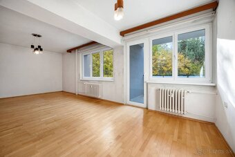 Priestranný 3-izbový byt s výhľadom do lesa - 2