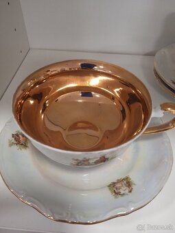 PORCELÁNOVÁ SOUPRAVA silně zlaceno - 2