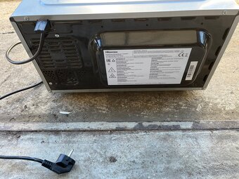 Mikrovlná rúra Hisense - 2