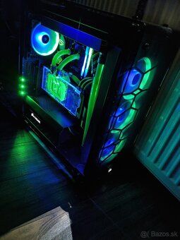 Corsair Crystal Series 570X - 2