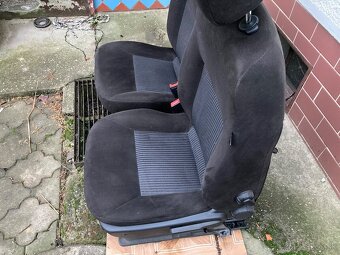 Sedačky na Fiat Croma II - 2