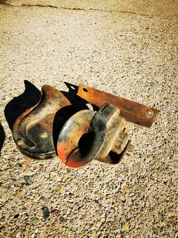 Lada Vaz Žiguli klaksón trúba - 2