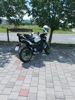 Kawasaki Z650 - 2