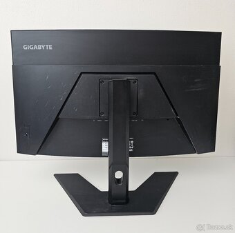 Monitor Gigabyte Q32QC 32" palcov 81 cm 165 Hz zahnuty - 2
