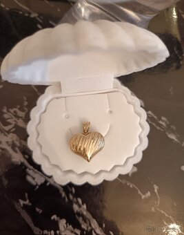 Zlatý prívesok 14k 1gram srdce - 2