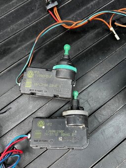 Motorceky do svetiel golf 4 - 2