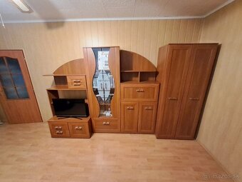 Predam obyvaciu stenu - 2