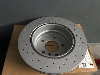 BMW E70 E71 zadny kotuc ZIMMERMANN 150.3450.52 - 2