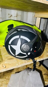 Prilba na motorku Airoh - 2