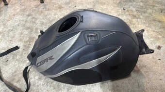 Honda cbr 1000rr - 2