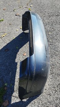 Zadný nárazník Bora kombi. - 2