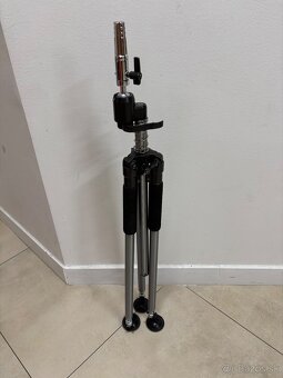 Stojan na cvičné hlavy - 2