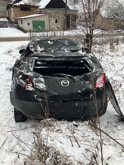 Mazda 2 po nehode - 2