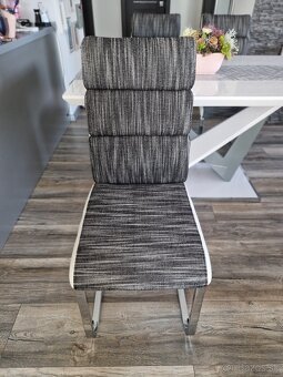 Stoličky k jedálenskému stolu - 2