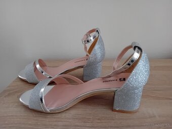 Krásne topánky č.37 - 2