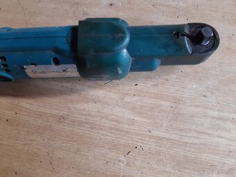 Makita BFL121F - 2