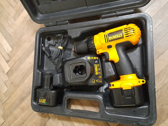 Predam Dewalt DC 727 - 2