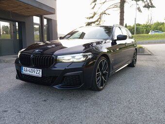 BMW 520d Touring M-Sport mHEV - 2