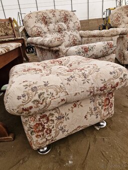 Kresla stoly stoličky - 2