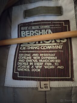 Značkový kabát BERSHKA - 2