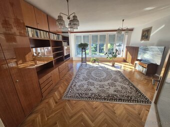 PRENÁJOM – priestranný 4iz byt v rodinnom dome - 2