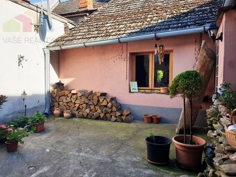  Na predaj historická vidiecka chalupa 110 m2 po rozsiahle - 2