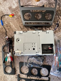 Rádio originál skoda oktávia 2010 - 2